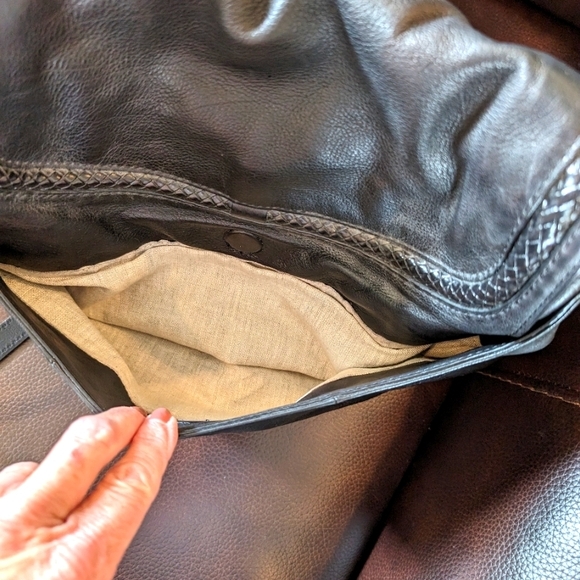 Micheal Kors Collection Skorpios black leather flap bag - Picture 8 of 13